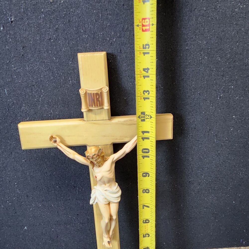 Vintage 15” INRI Wooden Crucifix Cross Wall Decor Jesus Christ - Picture 2 of 5